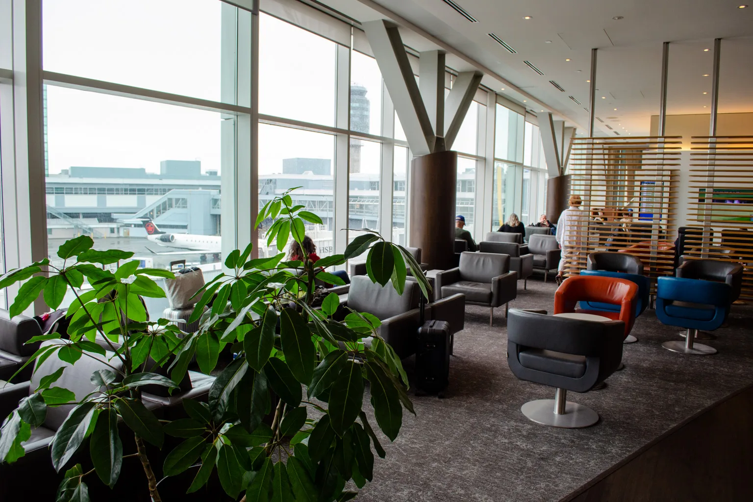 Air Canada Maple Leaf Lounge - YVR